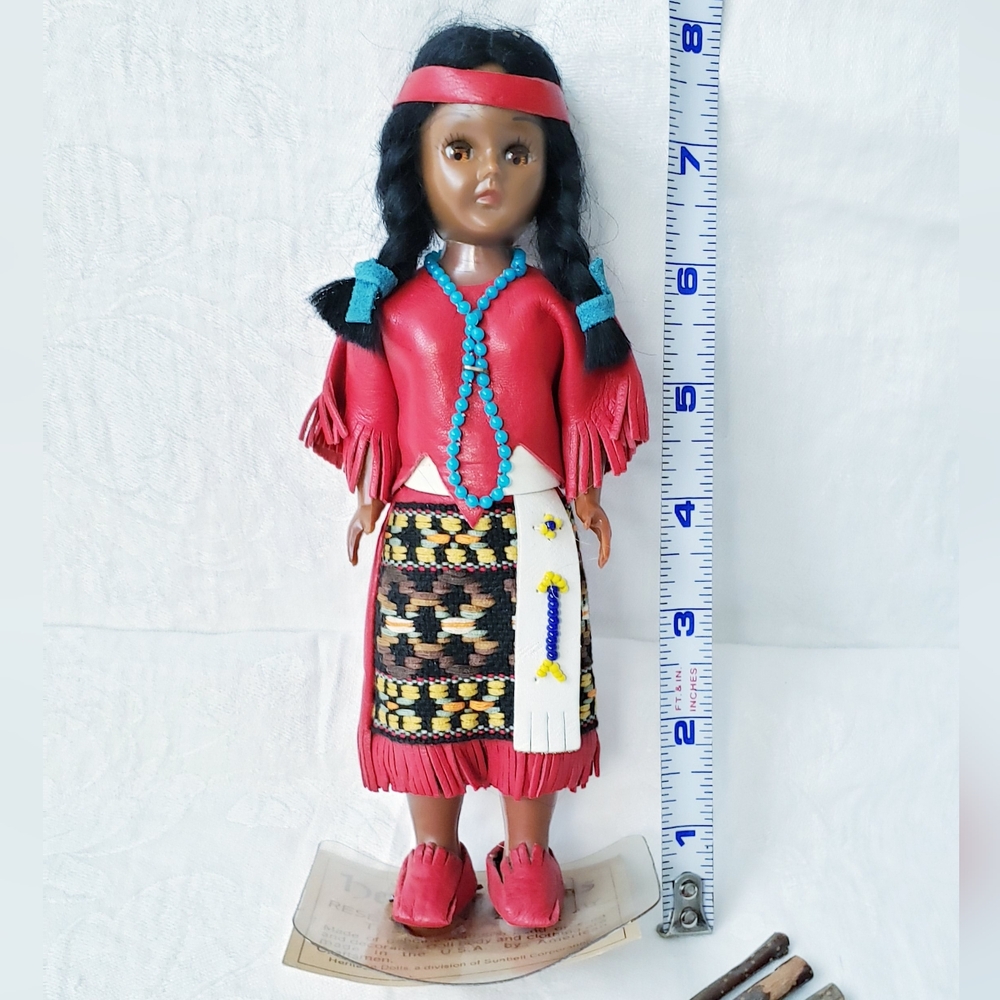 Antique Doll of Sioux Native American - Picture 3 of 4